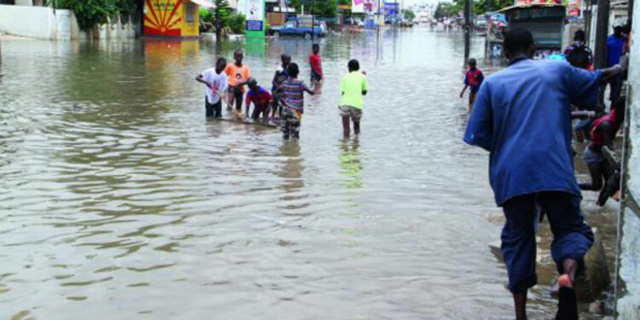 Inondations à Touba : la galère des populations Inondations à Touba : la galère des populations