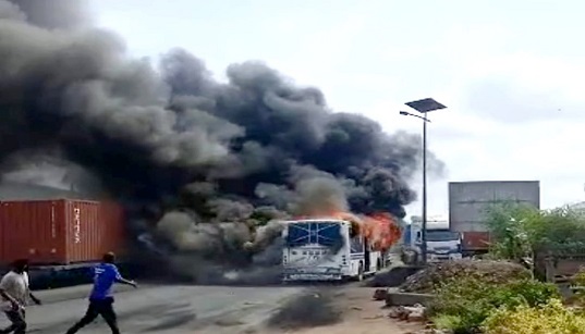 Attaque mortelle contre un bus à Yarakh: Voici comment les gendarmes ont mis la main sur 12 suspects Attaque mortelle contre un bus à Yarakh: Voici comment les gendarmes ont mis la main sur 12 suspects