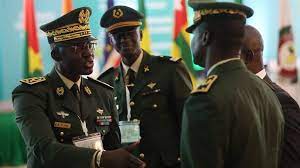 La force de la Cédéao "prête à intervenir" au Niger dès que "l'ordre en sera donné"