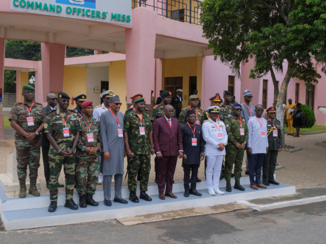 Une délégation de la Cedeao au Niger, le bras de fer se poursuit avec les putschistes Une délégation de la Cedeao au Niger, le bras de fer se poursuit avec les putschistes