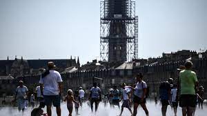 Le record de chaleur pour une fin d'été encore battu mercredi en France Le record de chaleur pour une fin d'été encore battu mercredi en France