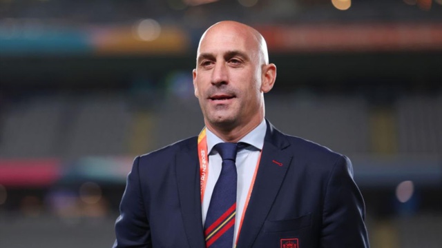 Affaire du baiser forcé : le parquet espagnol demande l'inculpation de Luis Rubiales