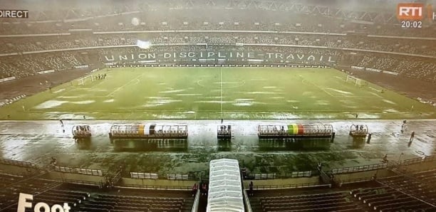 Foot: le match Côte d'Ivoire-Mali interrompu par la pluie, à quatre mois de la CAN-2023