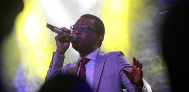 Paris : la surprenante réaction de Youssou Ndour avec les manifestants pro-Sonko Paris : la surprenante réaction de Youssou Ndour avec les manifestants pro-Sonko