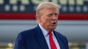 En procès pour fraude, Trump dénonce un « simulacre » et un juge « voyou » En procès pour fraude, Trump dénonce un « simulacre » et un juge « voyou »