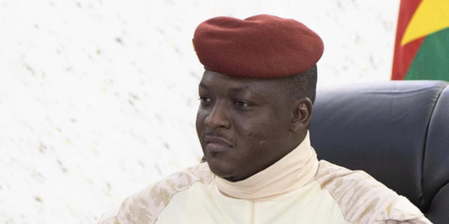 Au Burkina, Ibrahim Traoré s’invite dans la régulation des médias Au Burkina, Ibrahim Traoré s’invite dans la régulation des médias