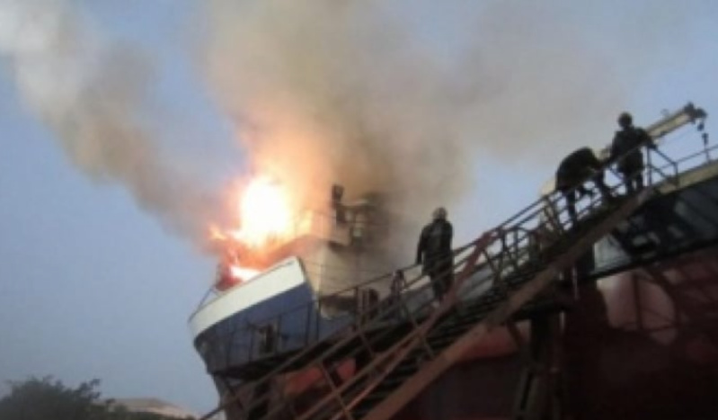 Port de Dakar : Explosion dans un navire chinois, deux morts Port de Dakar : Explosion dans un navire chinois, deux morts