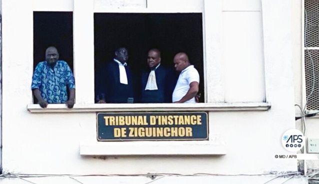 Le tribunal de Ziguinchor réintègre Ousmane Sonko dans le fichier électoral Le tribunal de Ziguinchor réintègre Ousmane Sonko dans le fichier électoral