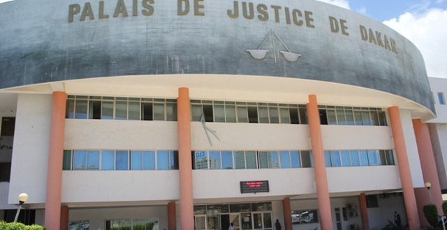 Tribunal de Dakar : une serveuse et son amant écopent de 6 mois de prison pour avoir tenté un avortement. Tribunal de Dakar : une serveuse et son amant écopent de 6 mois de prison pour avoir tenté un avortement.