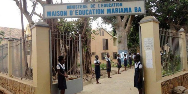 Île de Corée : manque d’eau depuis bientôt un mois, les élèves peinent à aller à l’école Île de Corée : manque d’eau depuis bientôt un mois, les élèves peinent à aller à l’école