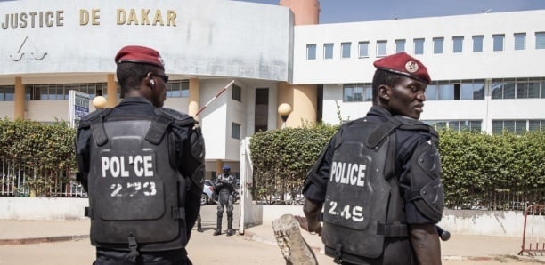 Contentieux autour de 1 170 téléphones portables : une femme d'affaires déférée Contentieux autour de 1 170 téléphones portables : une femme d'affaires déférée
