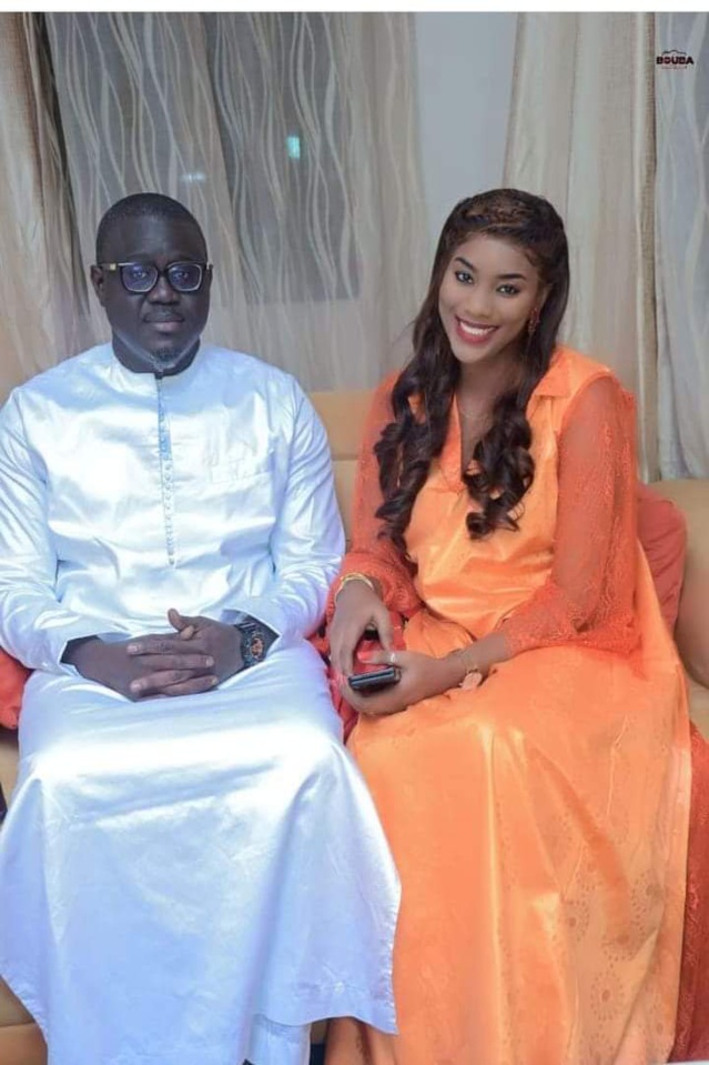 Entre les mains de Dame Justice depuis quelques jours pour diffusion du bulletin de santé de Sonko, Fatima Kane est l'épouse de l'opposant Tahirou Sarr Entre les mains de Dame Justice depuis quelques jours pour diffusion du bulletin de santé de Sonko, Fatima Kane est l'épouse de l'opposant Tahirou Sarr