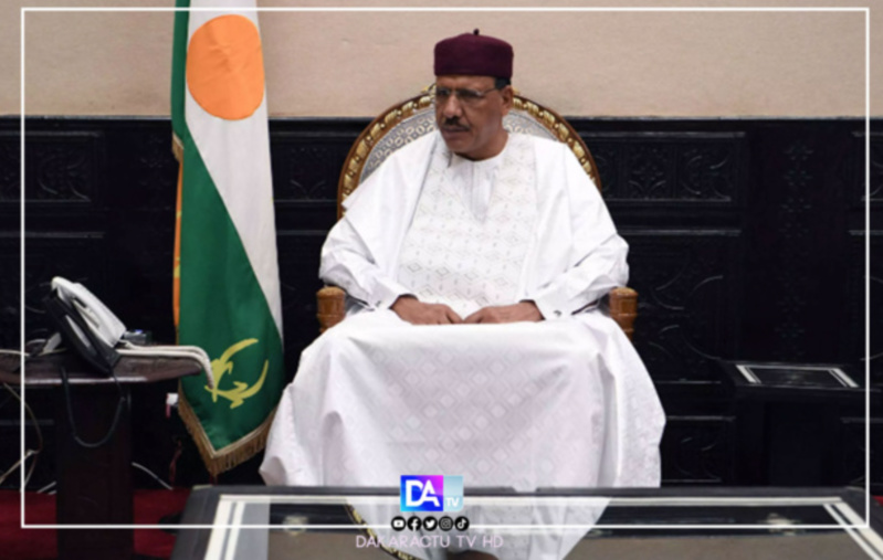 Niger: le procureur général près la cour d'appel de Niamey confirme une tentative d'évasion de Bazoum Niger: le procureur général près la cour d'appel de Niamey confirme une tentative d'évasion de Bazoum