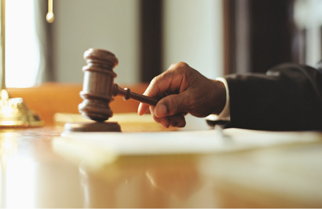 Escroquerie portant sur plus d’1/2 milliard FCFA : Une célèbre notaire devant la chambre correctionnelle Escroquerie portant sur plus d’1/2 milliard FCFA : Une célèbre notaire devant la chambre correctionnelle