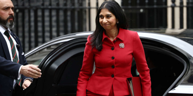 Dernière minute. Royaume-Uni : la ministre de l'Intérieur limogée, David Cameron de retour aux Affaires étrangères Dernière minute. Royaume-Uni : la ministre de l'Intérieur limogée, David Cameron de retour aux Affaires étrangères