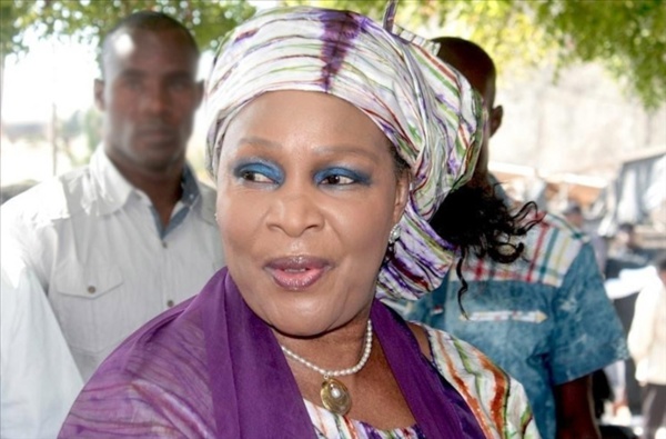 ​ Croulant sous le poids de l'âge, Aida Ndiongue refuse de vieillir