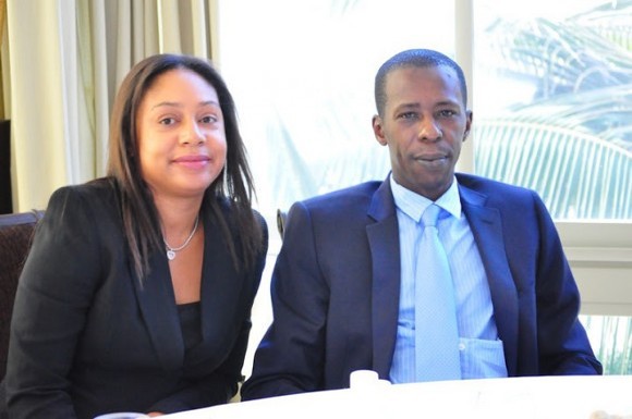 Photos- Le milliardaire Cheikh Amar en toute complicité avec sa douce moitié Marie, un couple qui fait rêver. Regardez Photos- Le milliardaire Cheikh Amar en toute complicité avec sa douce moitié Marie, un couple qui fait rêver. Regardez