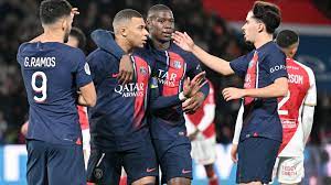 LIGUE 1 - LE PSG DOMINE MONACO AU TERME D'UN MATCH SPECTACULAIRE (5-2) LIGUE 1 - LE PSG DOMINE MONACO AU TERME D'UN MATCH SPECTACULAIRE (5-2)