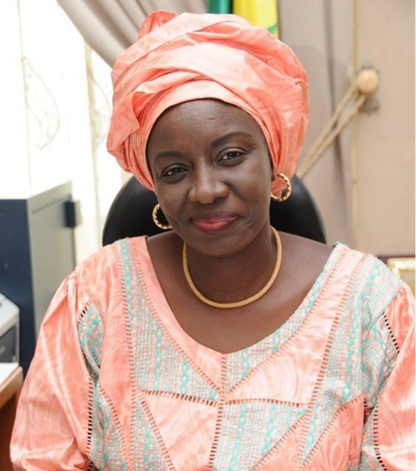 ​Mimi Touré, stoïque