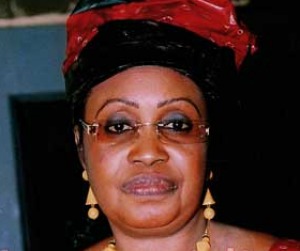 Me Nafissatou Diop Cissé " Je vis de mon métier (...) J'ai été insultée alors que c'était beaucoup plus vert pour moi d'aller au Pds qu'à l'Apr (...) " Me Nafissatou Diop Cissé " Je vis de mon métier (...) J'ai été insultée alors que c'était beaucoup plus vert pour moi d'aller au Pds qu'à l'Apr (...) "