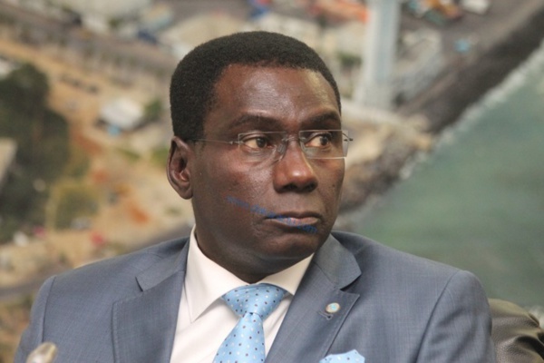 Cheikh Kanté vire le Directeur Commercial du Port