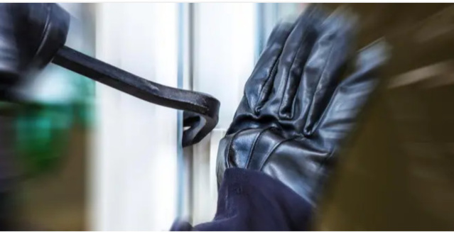 Braquage à Ouakam : le multirécidiviste dilapide les 5 millions francs d’un chef d’entrepris Braquage à Ouakam : le multirécidiviste dilapide les 5 millions francs d’un chef d’entrepris