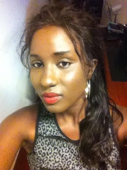 Maïmouna Guèye, la chroniqueuse de " Yewouleen" se "pend"! Maïmouna Guèye, la chroniqueuse de " Yewouleen" se "pend"!