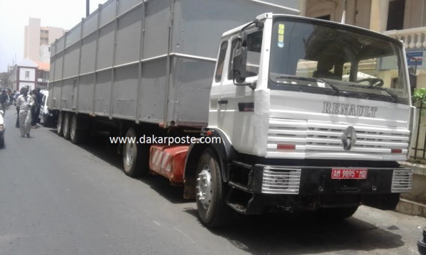 L'OCRTIS fait tomber 4 Sénégalais :Comment les hommes du commissaire Ndour ont réussi à saisir plus d'une tonne de chanvre L'OCRTIS fait tomber 4 Sénégalais :Comment les hommes du commissaire Ndour ont réussi à saisir plus d'une tonne de chanvre