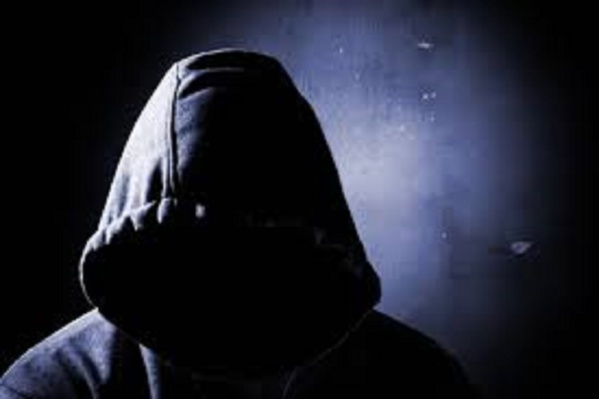 Un migrant clandestin Guinéen a failli créer un incident diplomatique entre le Sénégal et la France Un migrant clandestin Guinéen a failli créer un incident diplomatique entre le Sénégal et la France