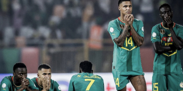 Retour aux choses sérieuses ! Retour aux choses sérieuses !