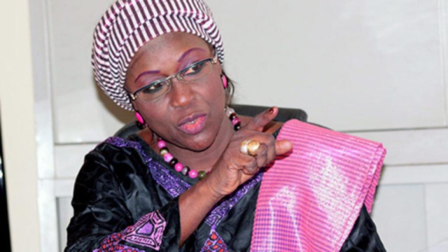 Présidentielle : Amsatou Sow Sidibé exige la libération de Bassirou Diomaye Faye Présidentielle : Amsatou Sow Sidibé exige la libération de Bassirou Diomaye Faye