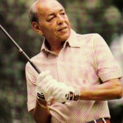 Style: Les 10 plus beaux costumes de Hassan II (PHOTOS) Style: Les 10 plus beaux costumes de Hassan II (PHOTOS)