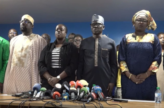 Coup d’Etat constitutionnel : Aar Suñu Élection appelle toutes les couches de la société à manifester Coup d’Etat constitutionnel : Aar Suñu Élection appelle toutes les couches de la société à manifester