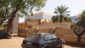 Mali-Niger-Burkina: une monnaie commune, à quel prix? Mali-Niger-Burkina: une monnaie commune, à quel prix?