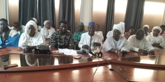 Le collectif des familles des détenus politiques refuse tout dialogue et appelle à la manifestation du 17 février Le collectif des familles des détenus politiques refuse tout dialogue et appelle à la manifestation du 17 février