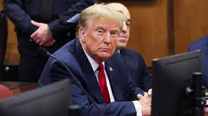 Donald Trump jugé au pénal le 25 mars, une première pour un ancien président américain Donald Trump jugé au pénal le 25 mars, une première pour un ancien président américain