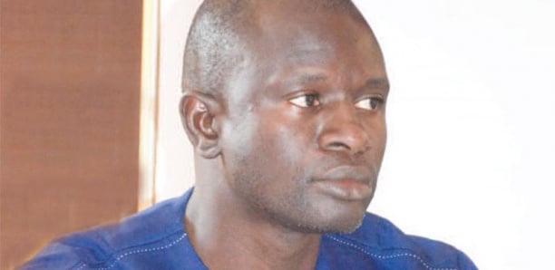THIÈS : LES TRAVAILLEURS DE LA MAIRIE DE VILLE SE FÂCHENT CONTRE DR BABACAR DIOP THIÈS : LES TRAVAILLEURS DE LA MAIRIE DE VILLE SE FÂCHENT CONTRE DR BABACAR DIOP