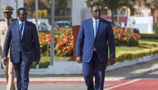 Politique Présidentielle 2024 : Macky Sall finalement candidat à la place d'Amadou Ba ? Politique Présidentielle 2024 : Macky Sall finalement candidat à la place d'Amadou Ba ?