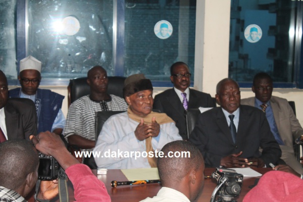 Initialement calé pour ce jeudi :Me Wade ajourne le Comité Directeur Initialement calé pour ce jeudi :Me Wade ajourne le Comité Directeur