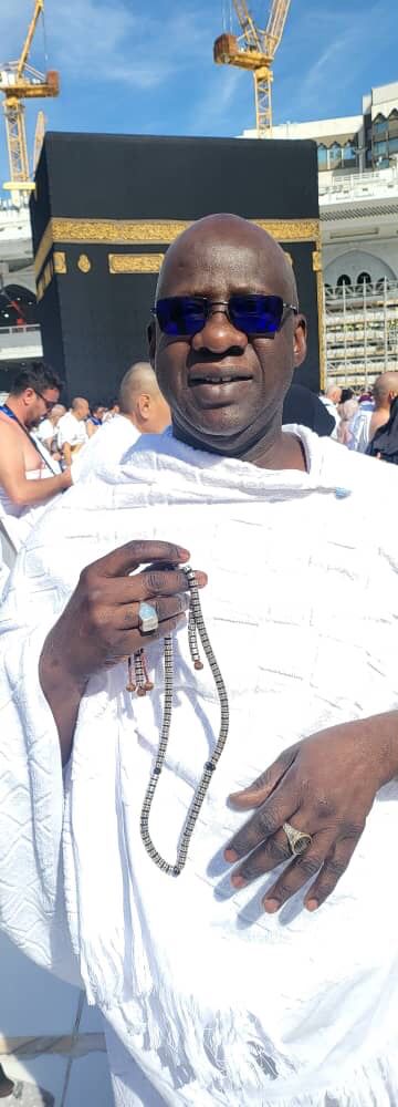 Arrêt sur image- Le Président Mbagnick Diop aux lieux saints de l'Islam pour la Oumra ! Arrêt sur image- Le Président Mbagnick Diop aux lieux saints de l'Islam pour la Oumra !