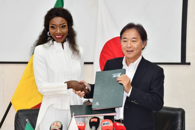 Photos/ Pikine: Coumba Gawlo va réhabiliter l'Ecole 17 pour près de 50 millions de FCfa Photos/ Pikine: Coumba Gawlo va réhabiliter l'Ecole 17 pour près de 50 millions de FCfa