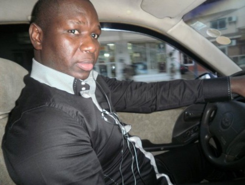 Prison de Rebeuss : Thione Seck reçoit la visite de Salam Diallo Prison de Rebeuss : Thione Seck reçoit la visite de Salam Diallo