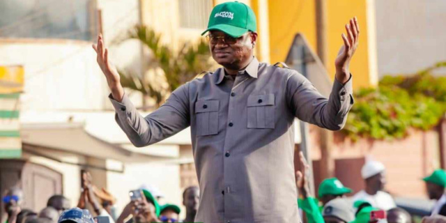 Caravane à Ouakam, Yoff, Parcelles Assainies: Aliou Mamadou Dia vend son programme aux Dakarois… Caravane à Ouakam, Yoff, Parcelles Assainies: Aliou Mamadou Dia vend son programme aux Dakarois…