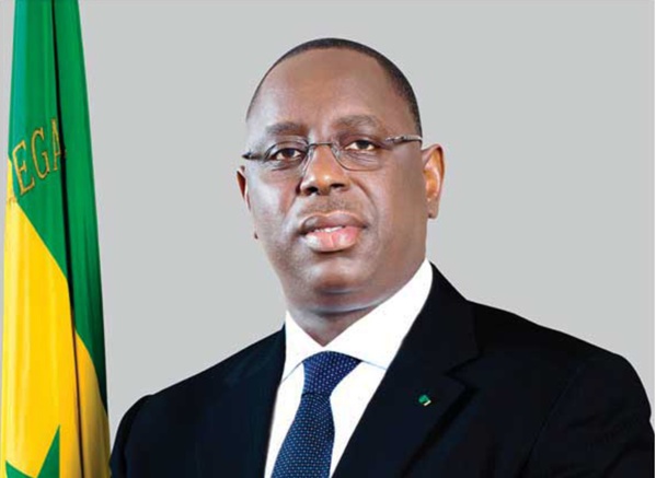Affaires judiciaires, pénuries, politique: Macky Sall a décidé de faire tomber des têtes Affaires judiciaires, pénuries, politique: Macky Sall a décidé de faire tomber des têtes