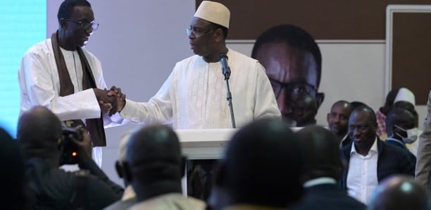 Macky Sall lâche Amadou Ba pour... Macky Sall lâche Amadou Ba pour...