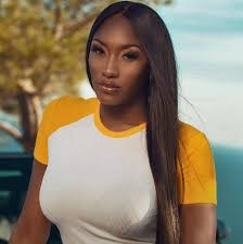 JO Paris 2024 : Aya Nakamura visée par des attaques racistes JO Paris 2024 : Aya Nakamura visée par des attaques racistes