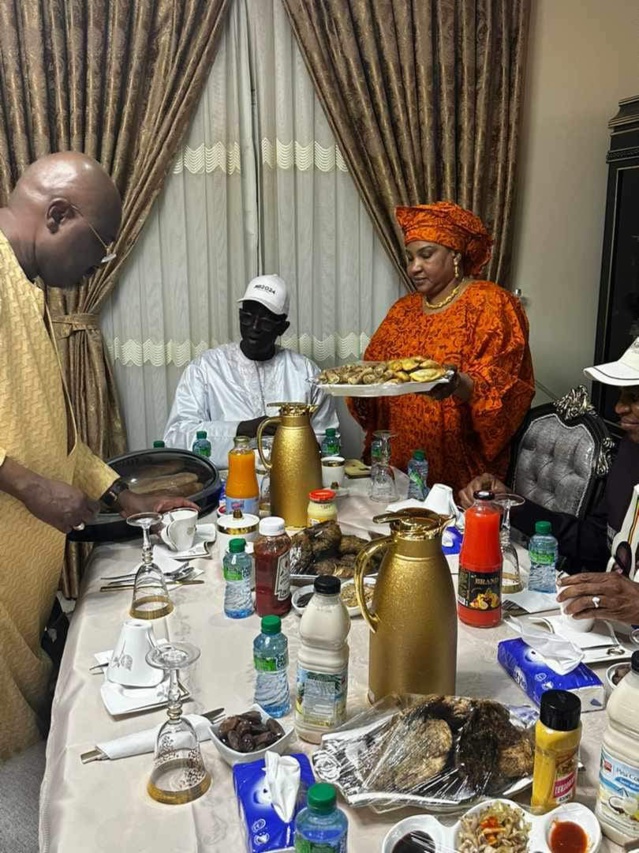 Campagne électorale- Farba Ngom offre à son ami Amadou Ba de quoi rompre son jeûne !