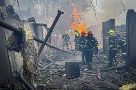 Ukraine : au moins 20 morts dans des frappes russes sur Odessa Ukraine : au moins 20 morts dans des frappes russes sur Odessa