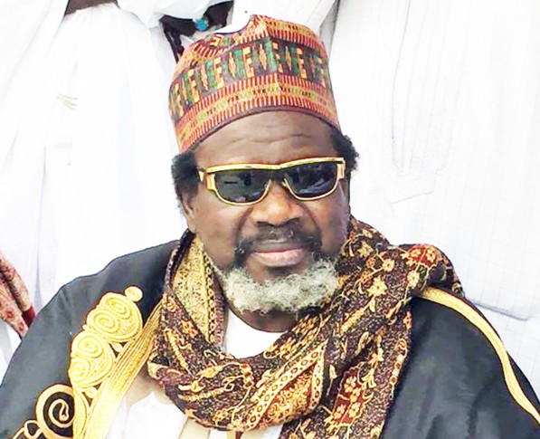 Démenti : Imam Cheikh Cissé est en bonne santé et continue son travail pour la Oumma Islamique Démenti : Imam Cheikh Cissé est en bonne santé et continue son travail pour la Oumma Islamique