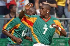 Henry Camara: " El Hadj Diouf, à 100 ans, voudra toujours venir en sélection" Henry Camara: " El Hadj Diouf, à 100 ans, voudra toujours venir en sélection"